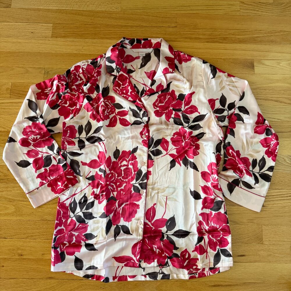 NWT 2005 Victoria's Secret Roses Pajama Set Size Medium Tall - Picture 3 of 14